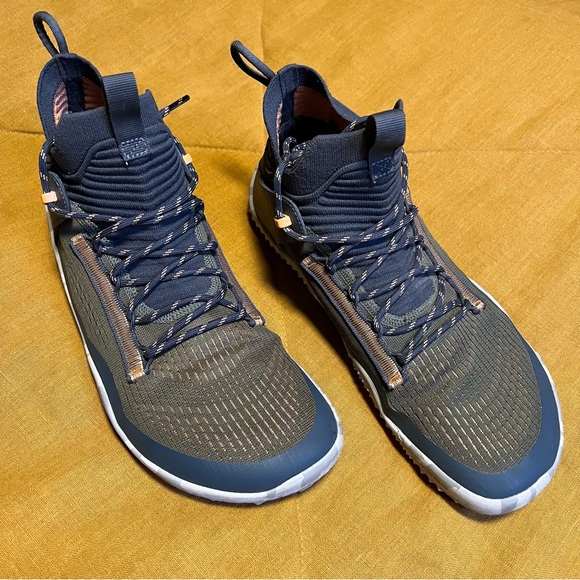 Vivobarefoot Magna Lite SG *RARE* Mens 41 US 8 blue, green, orange - Like-New! - Picture 11 of 15